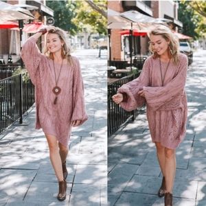 GOLDEN HOUR BUBBLE SLEEVE SWEATER DRESS